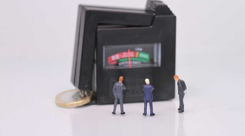 currency, crisis, miniature figures